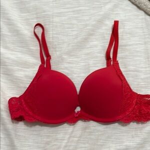 Victoria Secret Dream Angel Elegant Red Lace Push-Up Bra